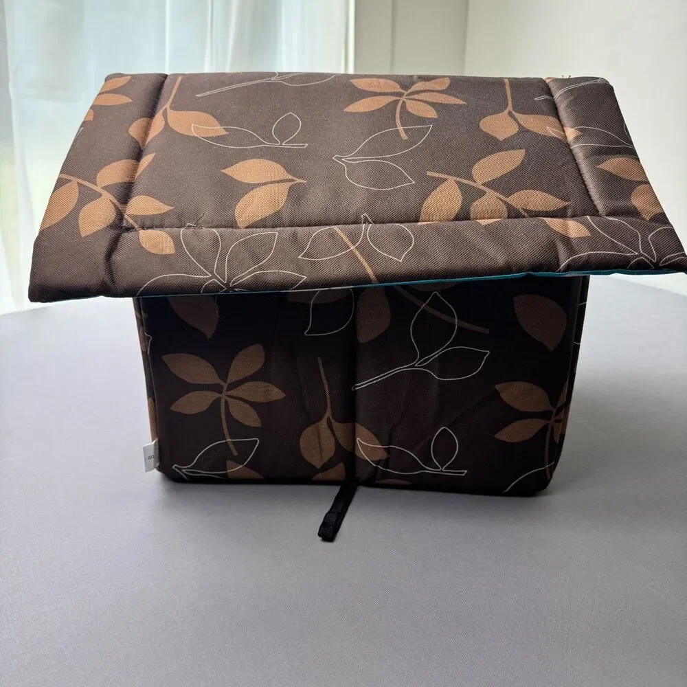 New Foldable Pet House Lightweight Small Dog/Cat Bed 12